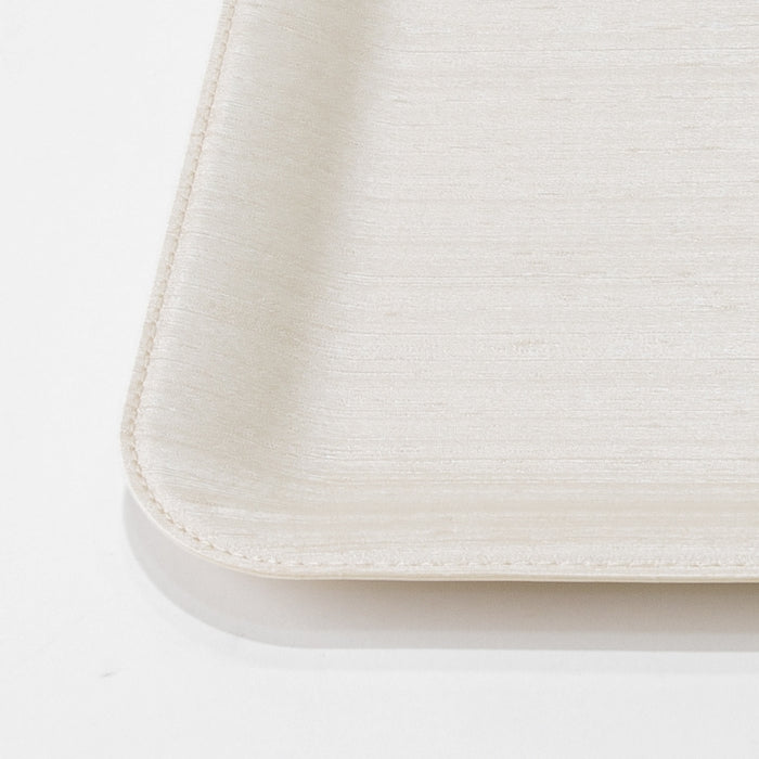 PLASTIC TRAY MEDIUM SILK IVORY 44CMX33CM (202107483)