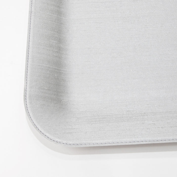 PLASTIC TRAY MEDIUM SILK SILVER 44CMX33CM (202107487)